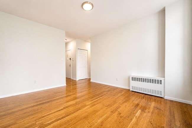 Photo - 953 Amsterdam Ave Unit 3C