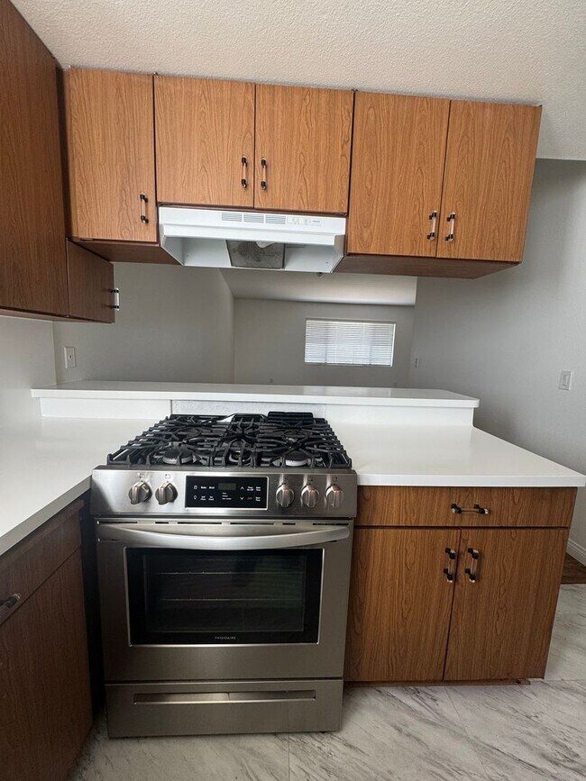Photo - 5250 Bellingham Ave Unit 5