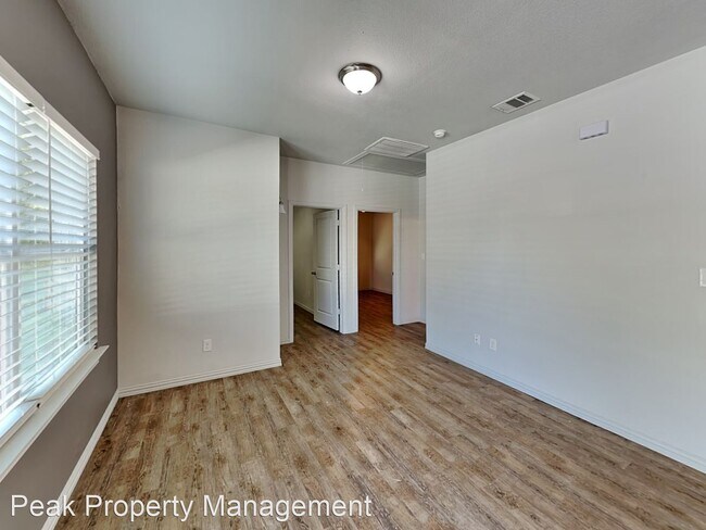 Photo - 2 br, 1 bath House - 2020 E Myrtle St