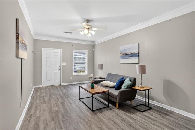 Photo - 230 Valley Xing