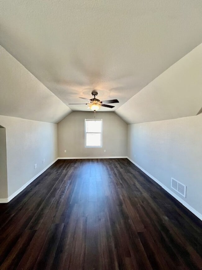 Photo - Charming 3 Bedroom Home In Falcon Highlands Available Now!