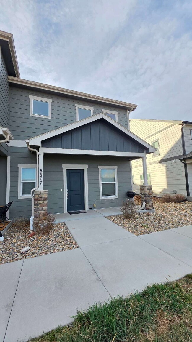 Photo - Lorson Ranch 5 bedroom Townhouse near military bases