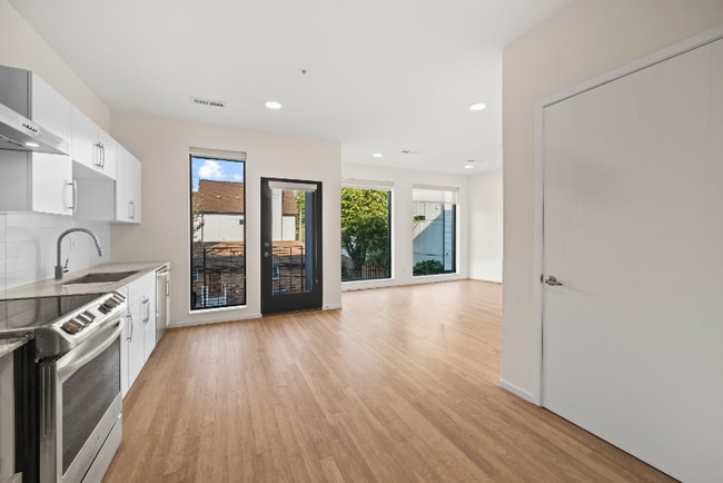 Photo - 806 Olympic St Unit 305