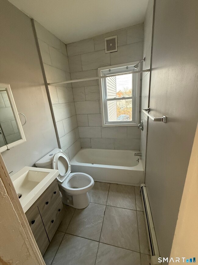 Photo - 65 Linsley Ave Unit 2nd floor