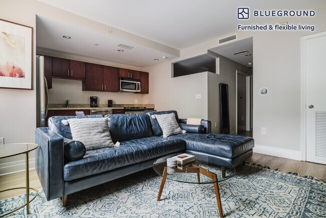 Photo - 2221 I St NW Unidad FL4-ID982