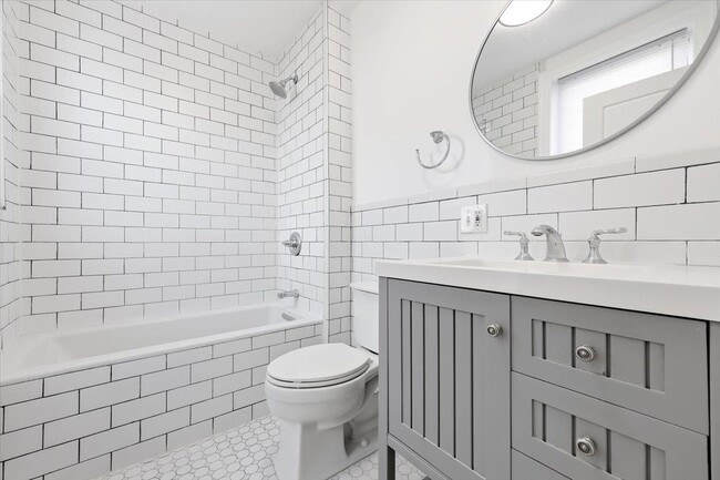 Photo - 202 Bowers St