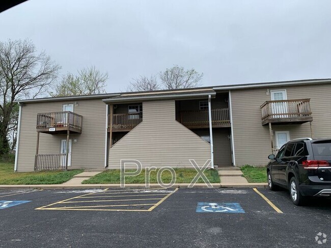 Building Photo - 4575 E Zora St Unit Apt C