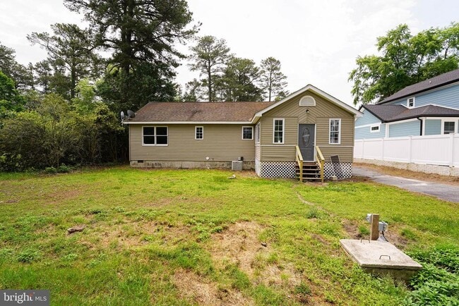 Photo - 28975 Aleine Ave