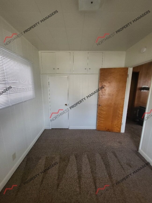 Photo - STATUS: *PENDING APPLICATION* | R13F | $1495