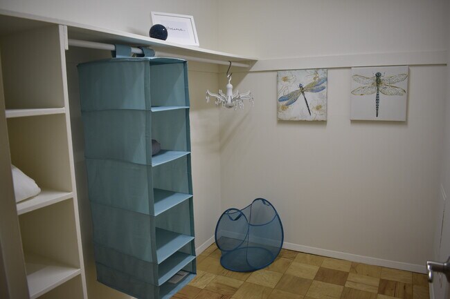 The Seasons Apartments