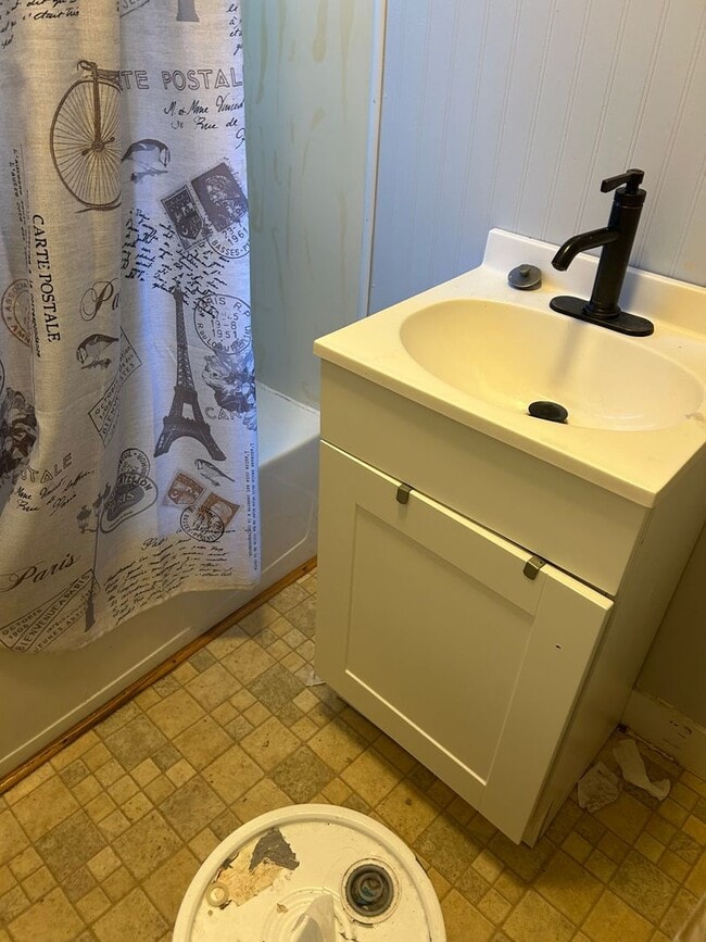 Photo - Owner-Financed 2 Bedroom Home – Bluefield, WV