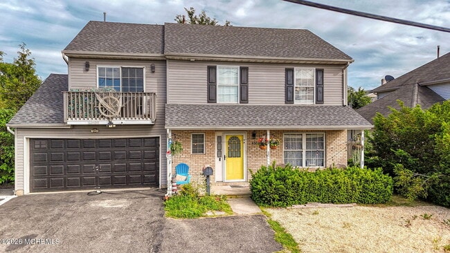 Building Photo - 450 Beachway Ave