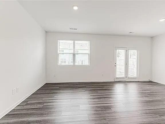 203 Fenchurch Wy