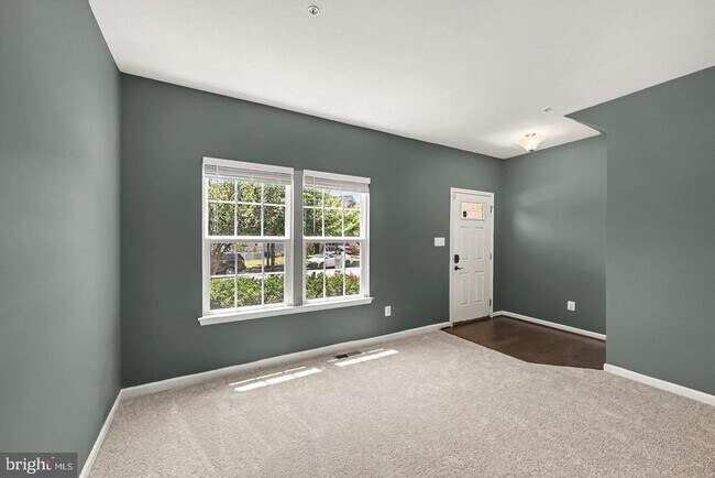 Photo - 1024 Cook Dr SE