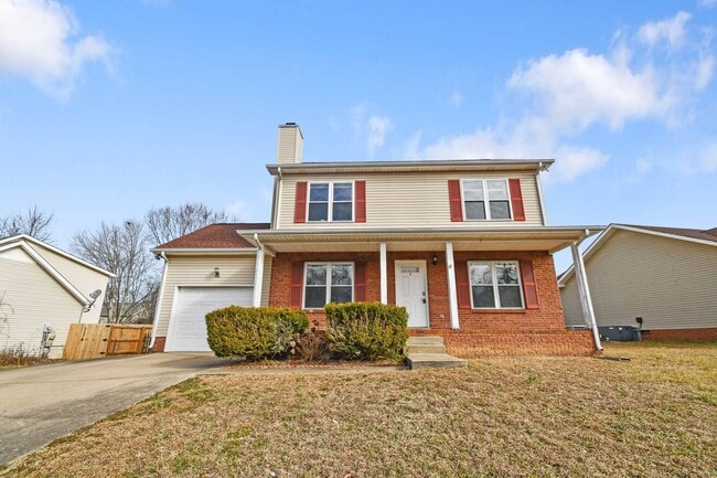 Building Photo - Pet Friendly Three Bedroom!