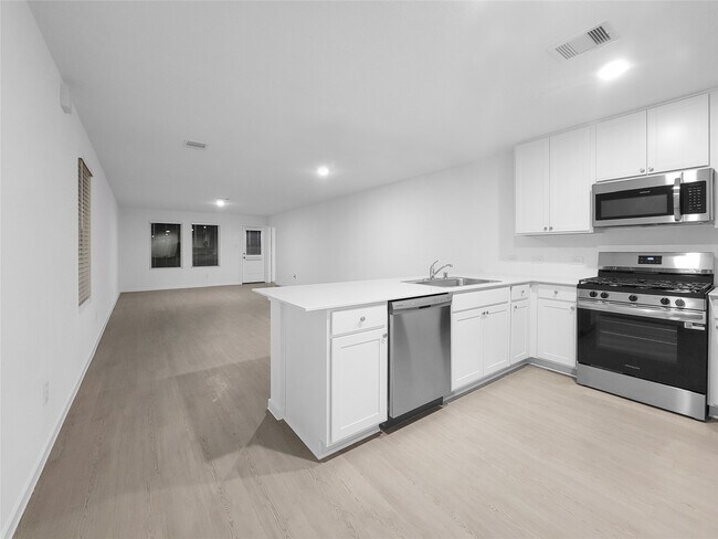 Photo - 31449 Moore Rd