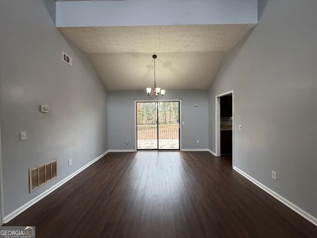 Photo - 804 Emerald Forest Cir SW