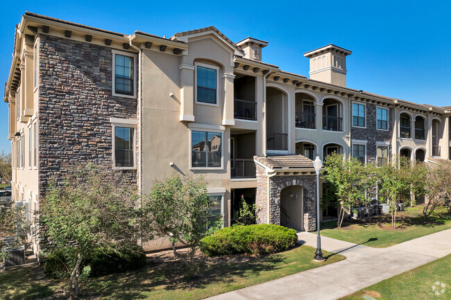 Retreat at Riverstone - Retreat at Riverstone Apartments