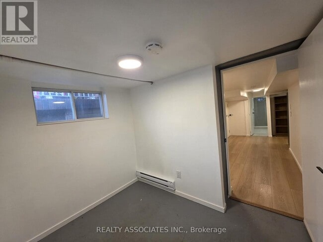 Photo - 72 Auburn Ave