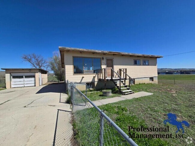 Building Photo - 4 bedroom in Billings MT 59106 Rental