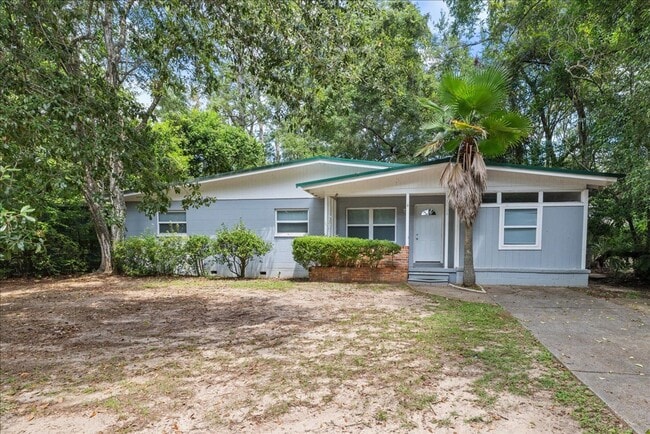 Photo - Walking distance to FSU! Lease starting Fa...