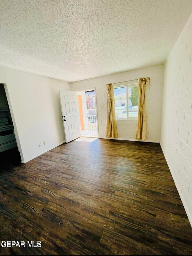 Photo - 3422 Keltner Ave Unit 8