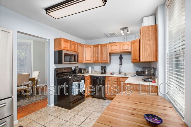 Photo - 7221 South St