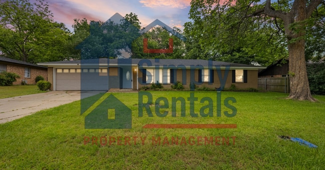 Photo - 705 Plano St