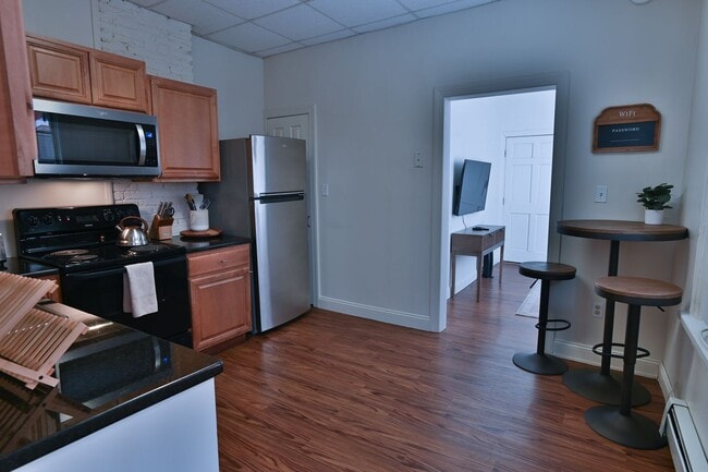 Photo - 562 Race St Unit Apt 1