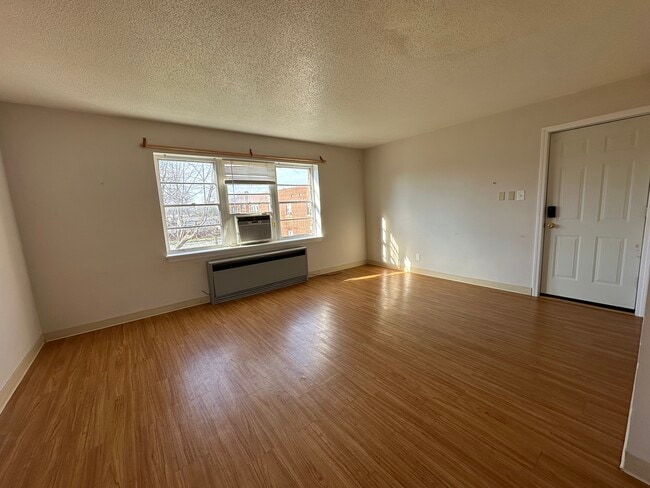 Photo - 520 Wabash Ave Unit 15