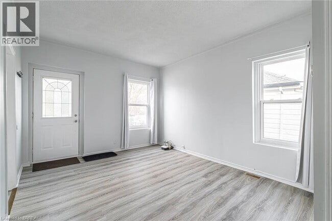 Photo - 89 Maitland St