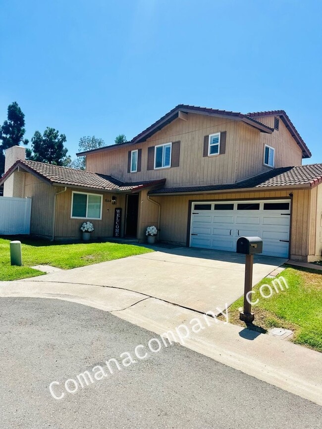 Beautiful 4-Bedroom Home with Private Pool in Chula Vista - Beautiful 4-Bedroom Home with Private Pool in Chula Vista