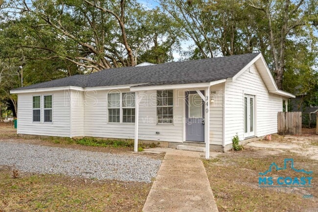 Photo - 340 Hiller Dr