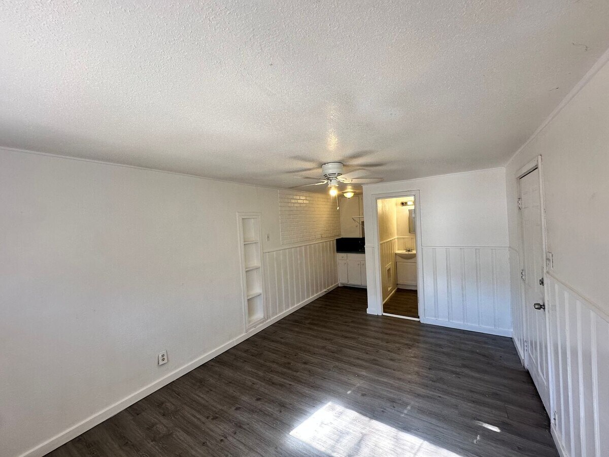 Photo - 3216 35th St Unidad C