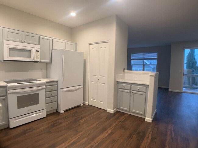 Photo - Remodeled Beautiful Progress Ridge Town home! 2 Bedrooms 2 Baths, 1628 Sq. Ft.