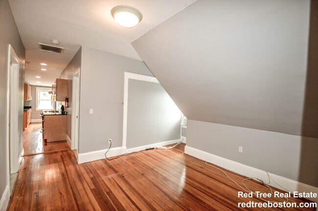 231 Chestnut Hill Ave Unidad 3A