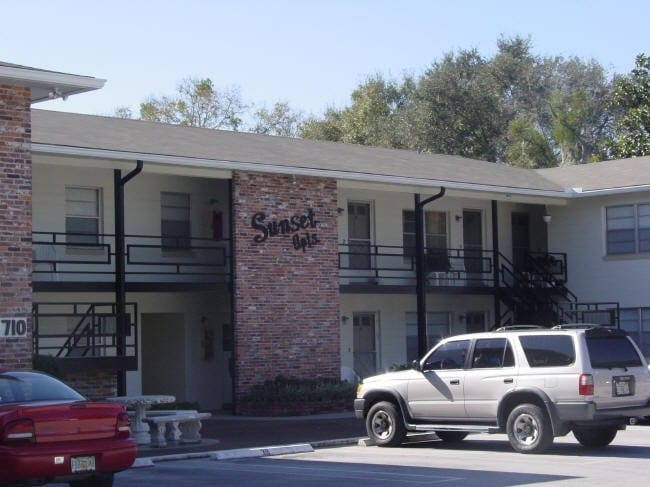 Photo - Sunset Apartments