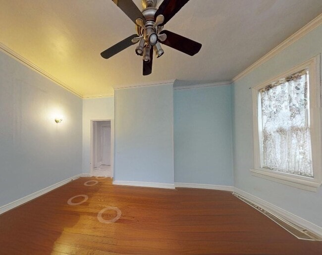 Photo - 20-22-22 Holmes St Unit 20