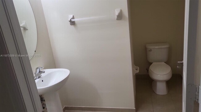 Photo - 9225 SW 170th Ave