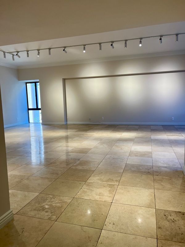 Photo - 10445 Wilshire Blvd