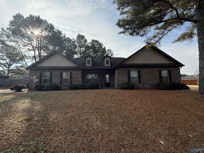 Building Photo - 824 Bell Factory Rd