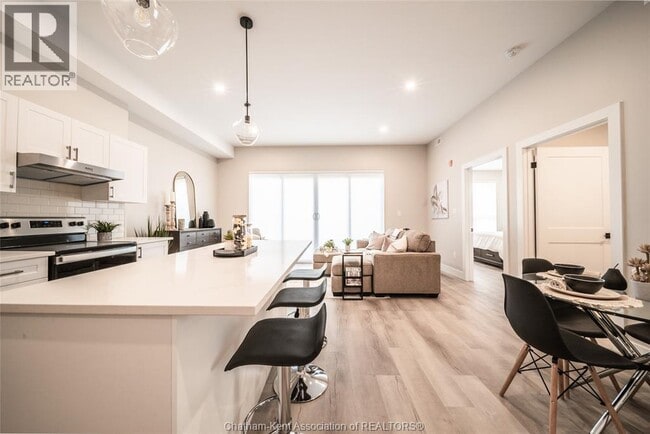 Photo - 175 Churchill Pk Rd Unité 216