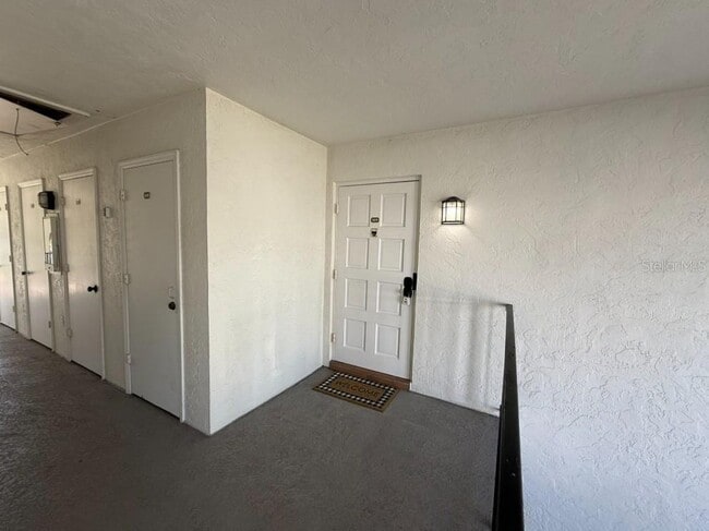 Photo - 5800 Hollywood Blvd Unit 327