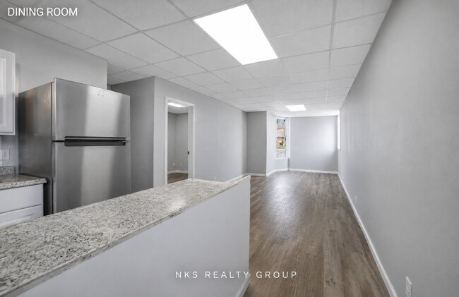 2718 E Grand River Ave Unit 2 private 1BR 1BA
