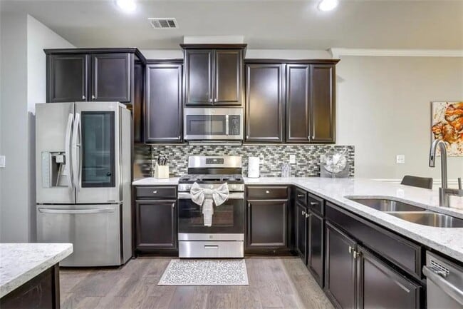 Photo - 2525 Norwood Park Crossing