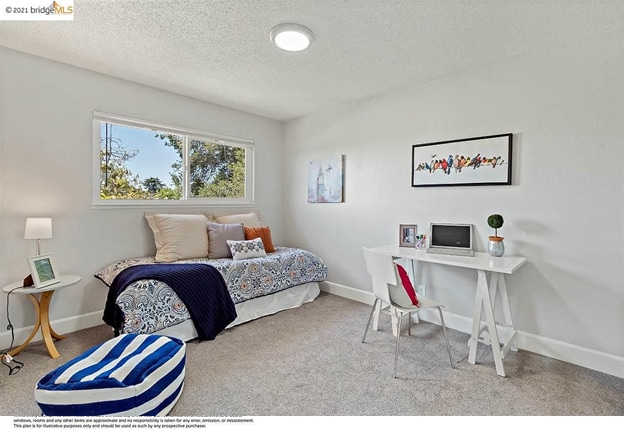 Room 2 - 2922 22nd Ave Unit D
