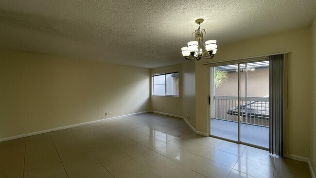 Photo - 9833 Westview Dr