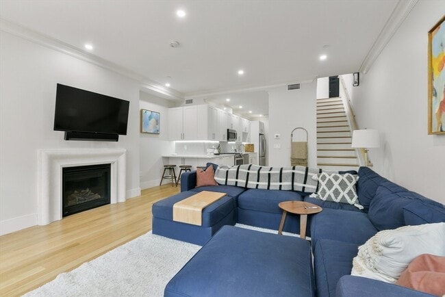 Photo - 70 Clarendon St Unit PH