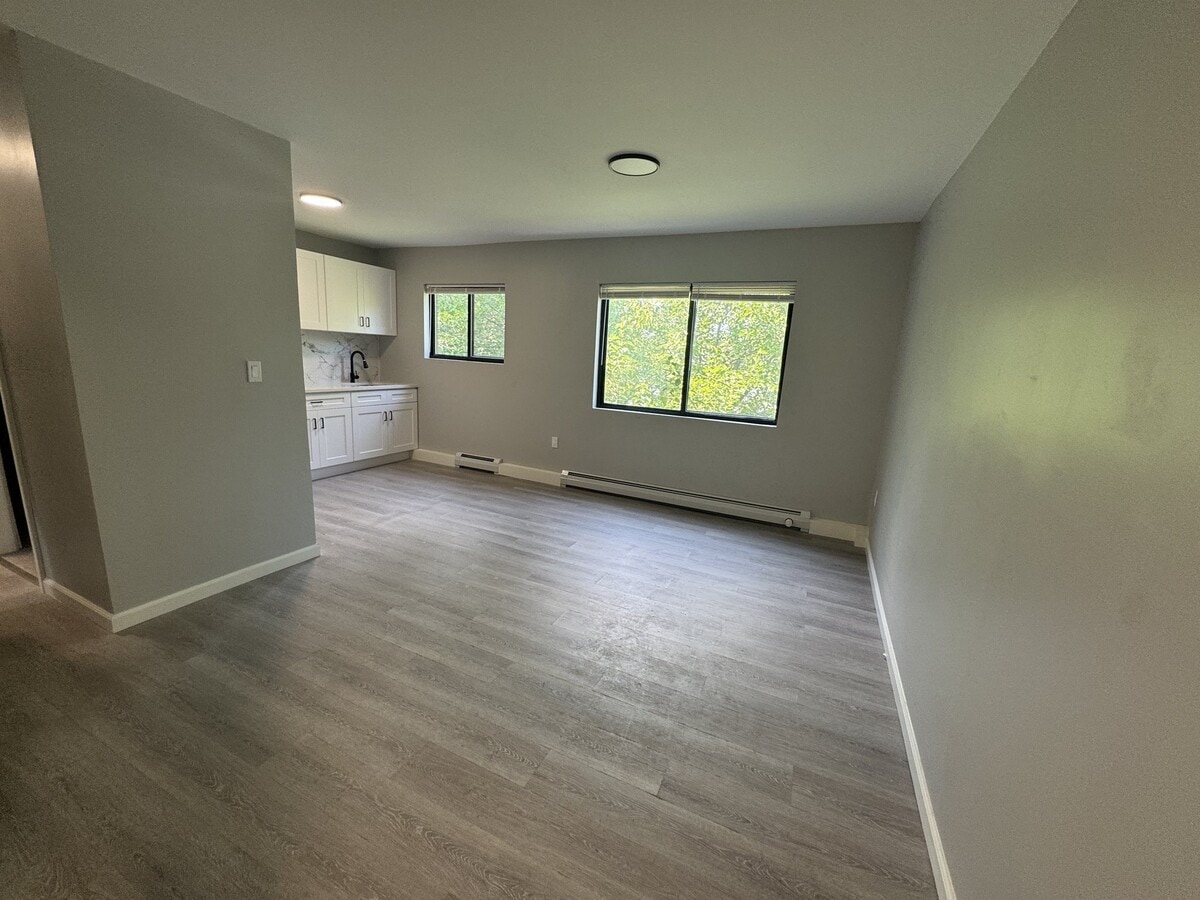 Photo - 180 Earle St Unit C3