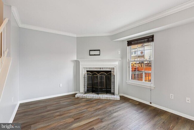 Photo - 1305 Riverwood Way